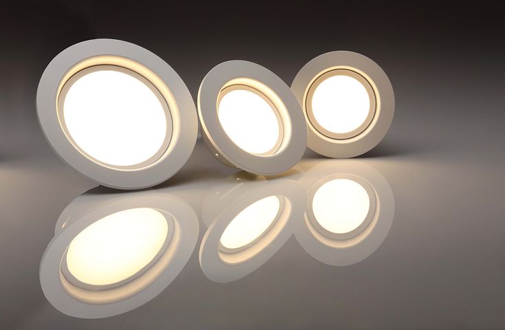 Read more about the article Top Benefits of Custom Recessed Downlighting